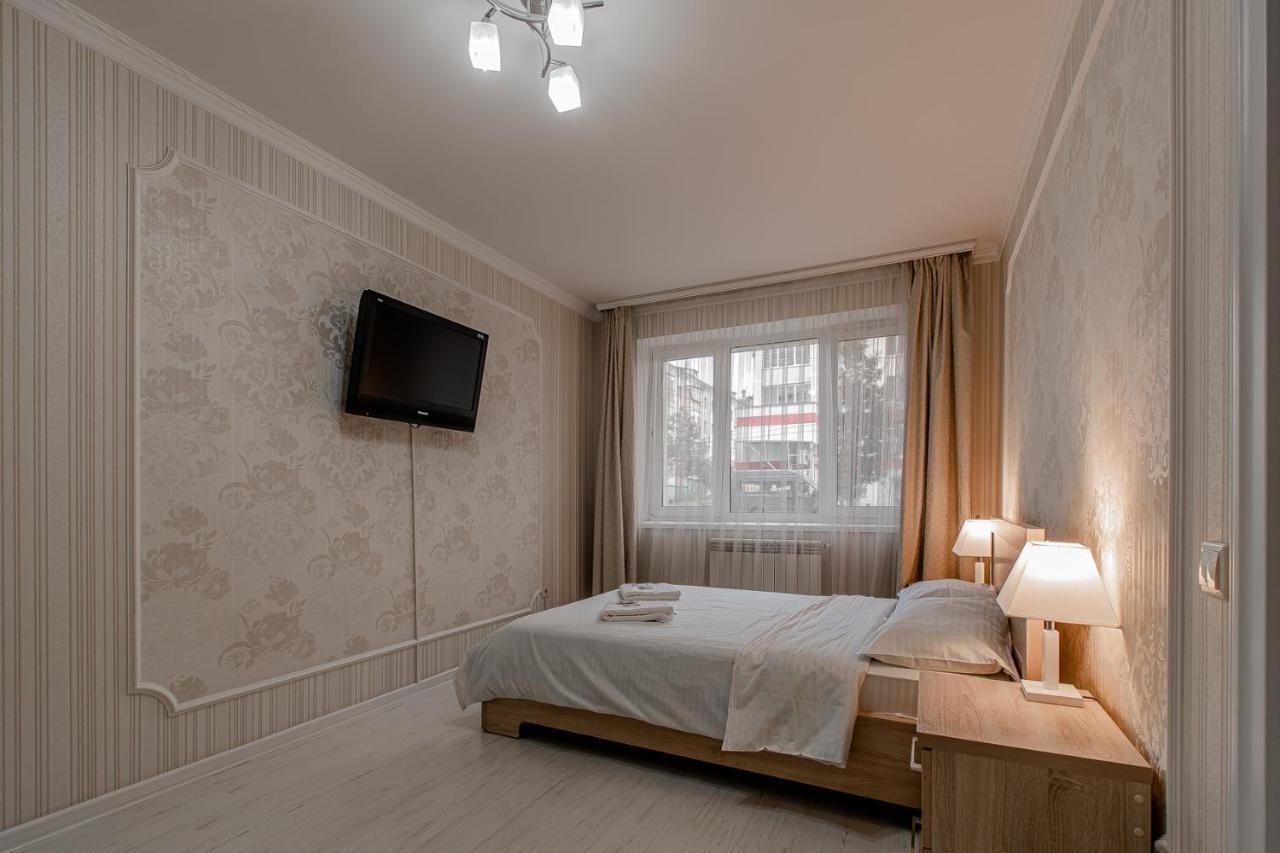 Apartment On Ivana Franko 7 TsTscheboksary Exterior foto